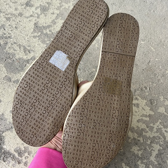 Brand new Lauren Conrad, gold knotted flats - Picture 4 of 8
